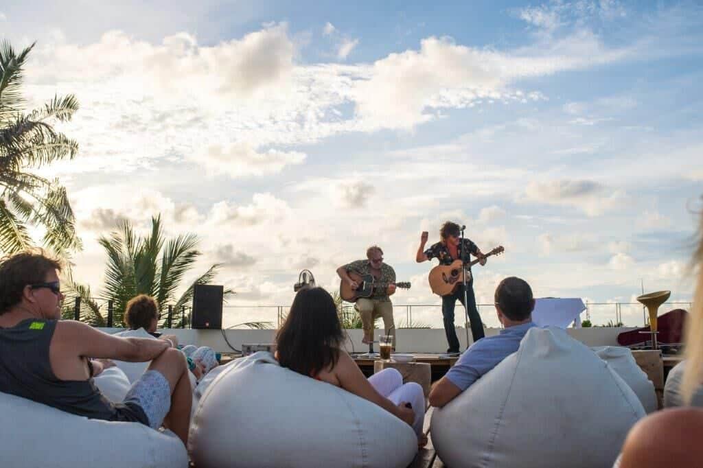 Tex Perkins Maldives